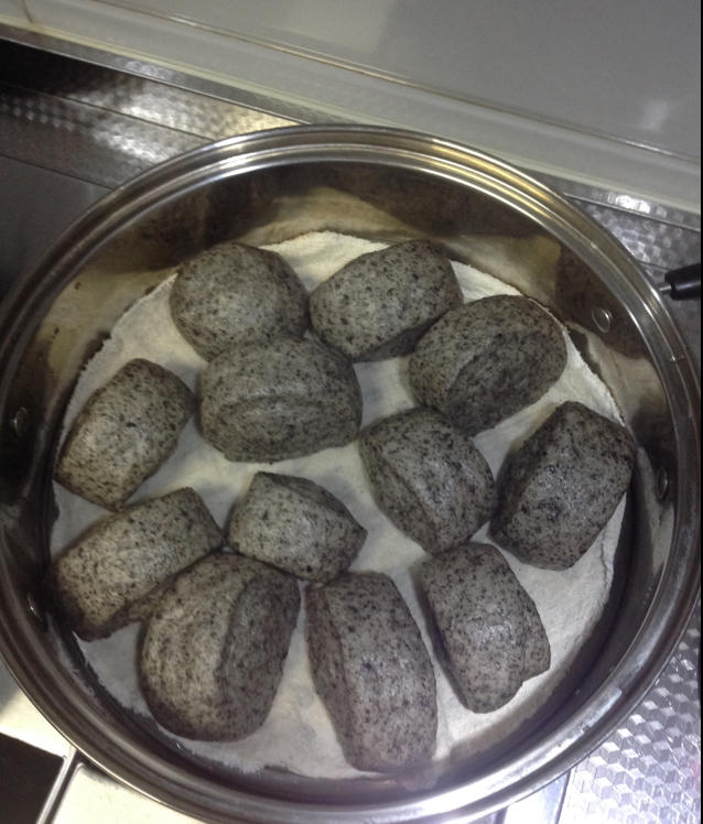 奶香黑芝麻刀切馒头