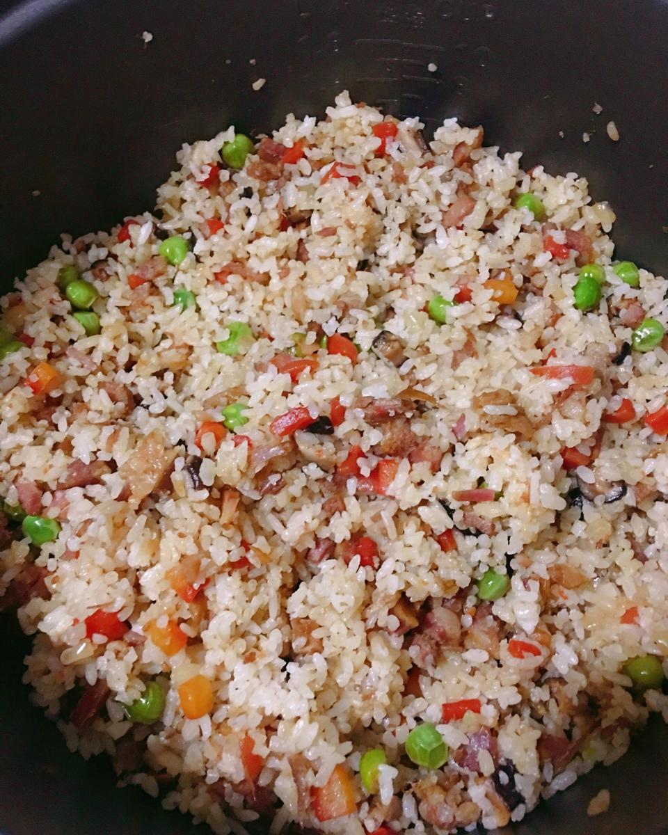 超级好吃的腊肉焖饭