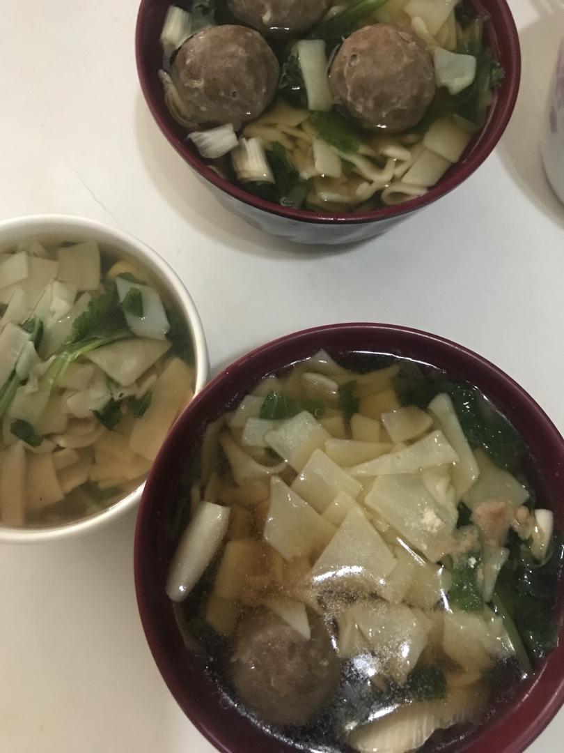 十分钟搞定的热汤面