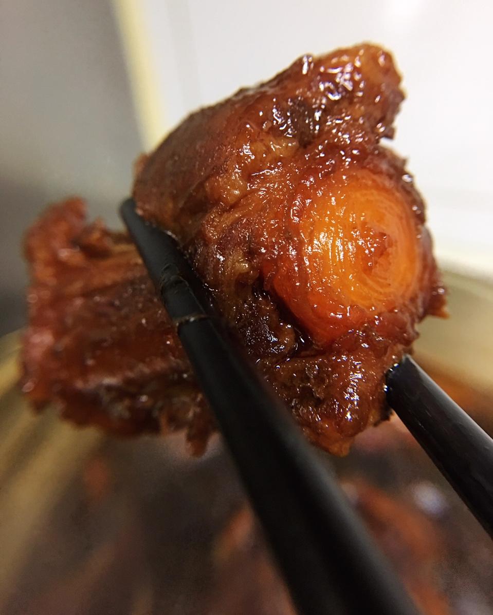 炖牛尾