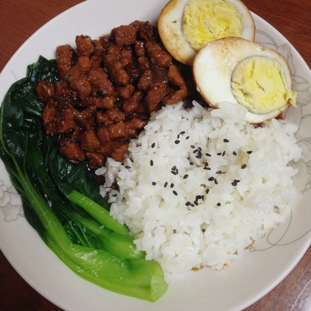台式卤肉饭