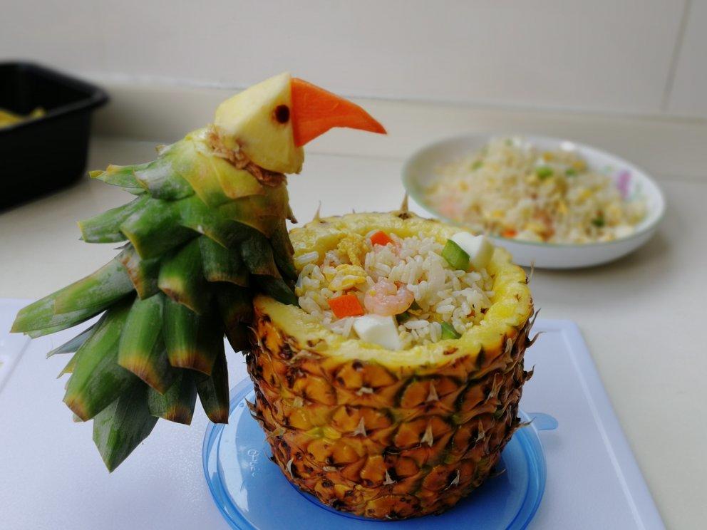 鸟语花香菠萝炒饭