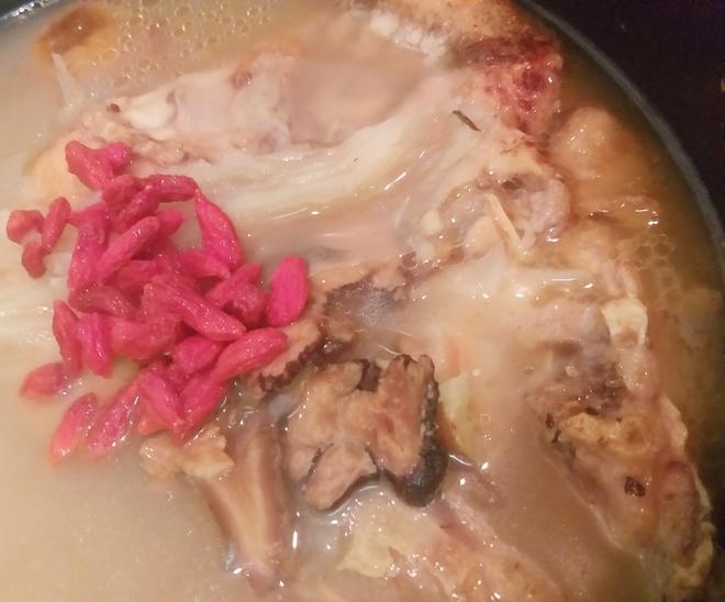 川弓白芷魚頭湯的做法