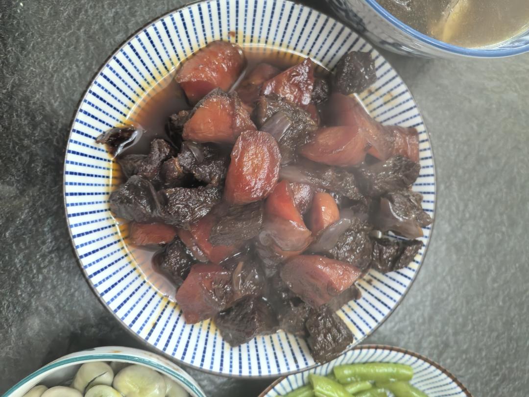 红烧牛腩