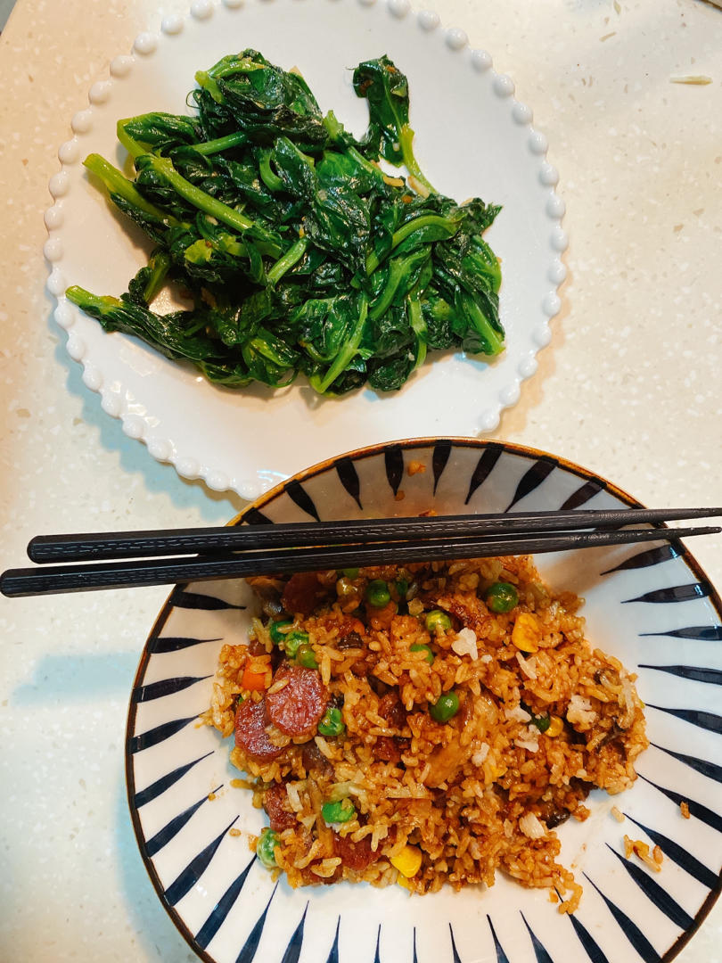 腊肠炒饭