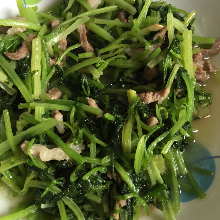 芹菜炒肉片