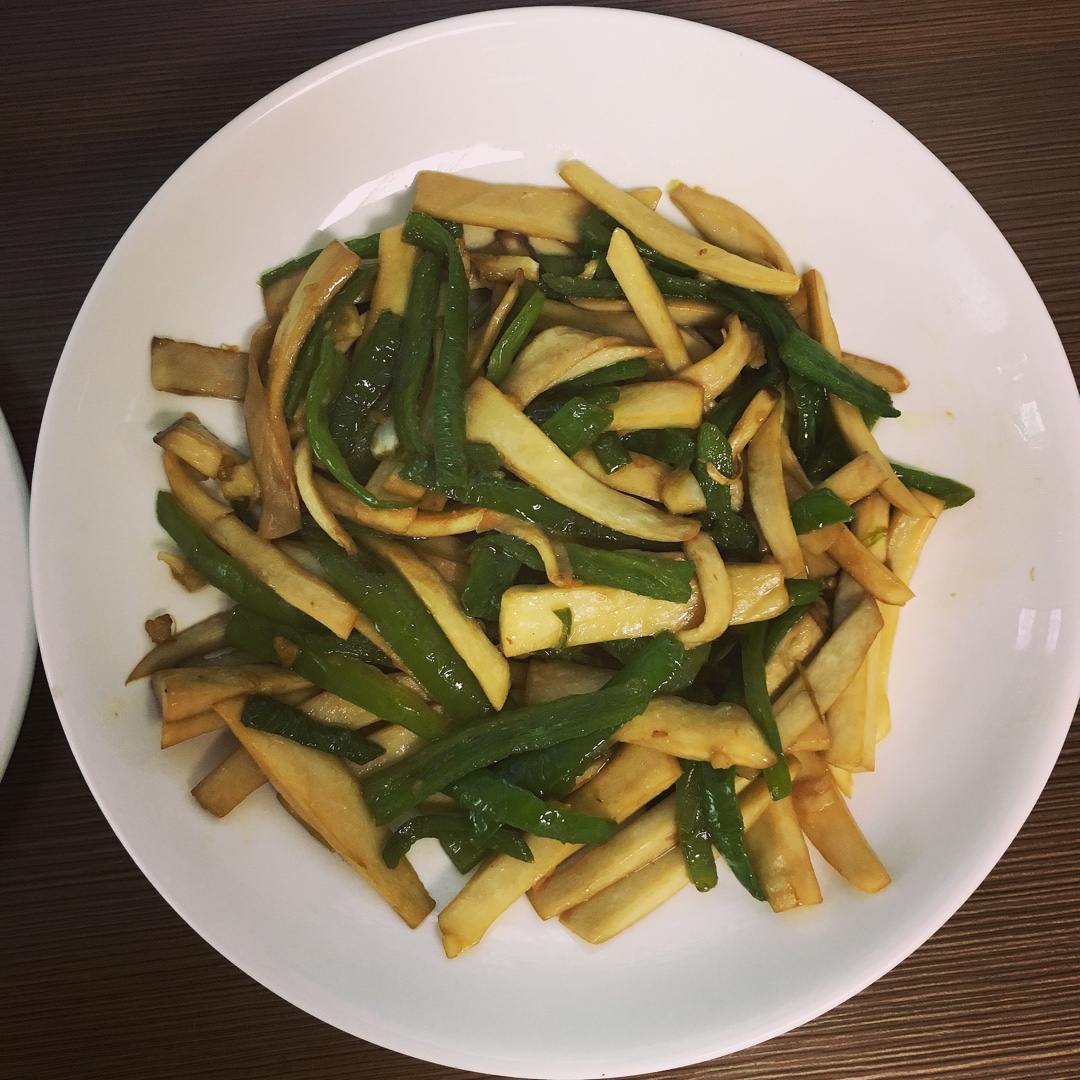 青椒素炒杏鲍菇