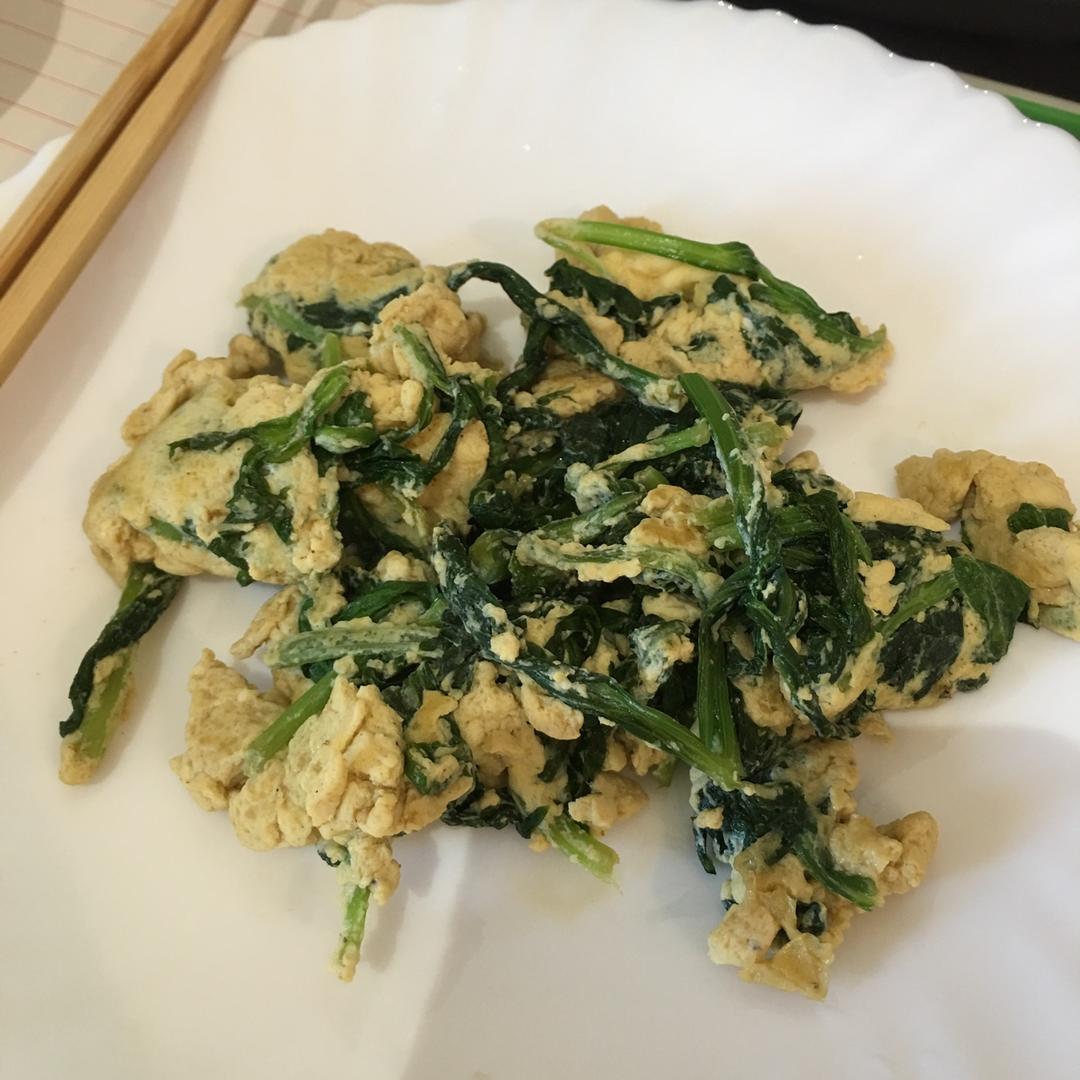 芹菜叶炒鸡蛋