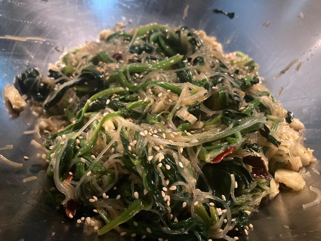 凉拌菠菜(家传秘方)