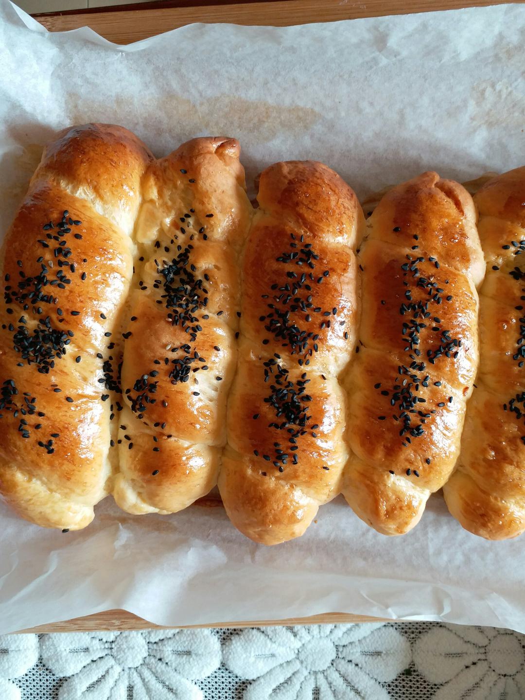 xml1978做的热狗面包卷