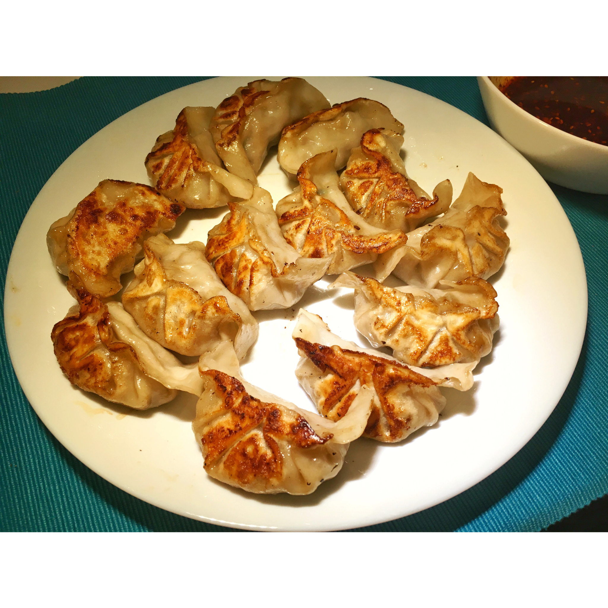 速冻水饺吃腻了吗~变锅贴吧(๑´ڡ`๑)