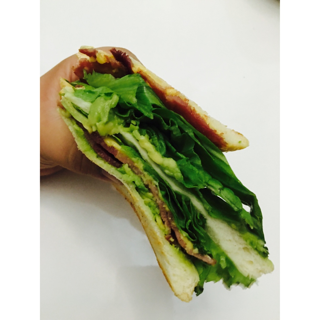 牛油果早餐三明治 Avocado Breakfast Toasted Sandwich