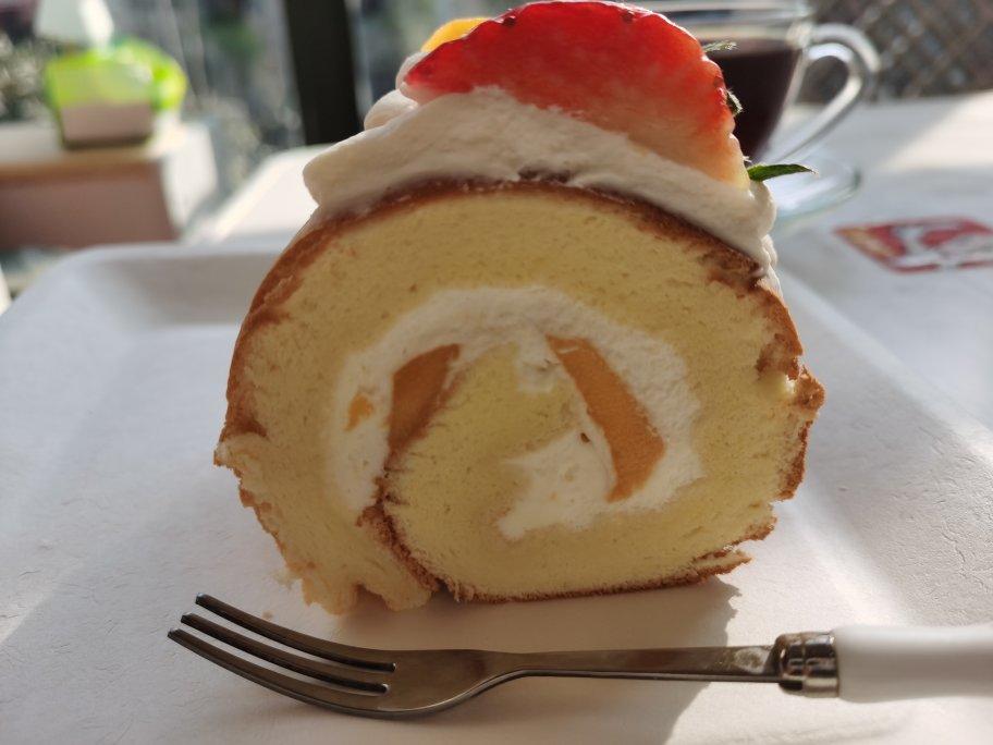 肥而不腻的超厚瑞士卷