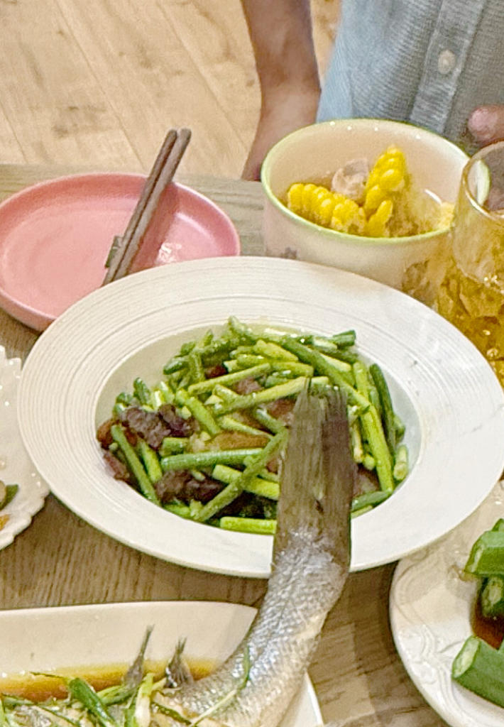 酸菜蒜苗炒腊牛肉