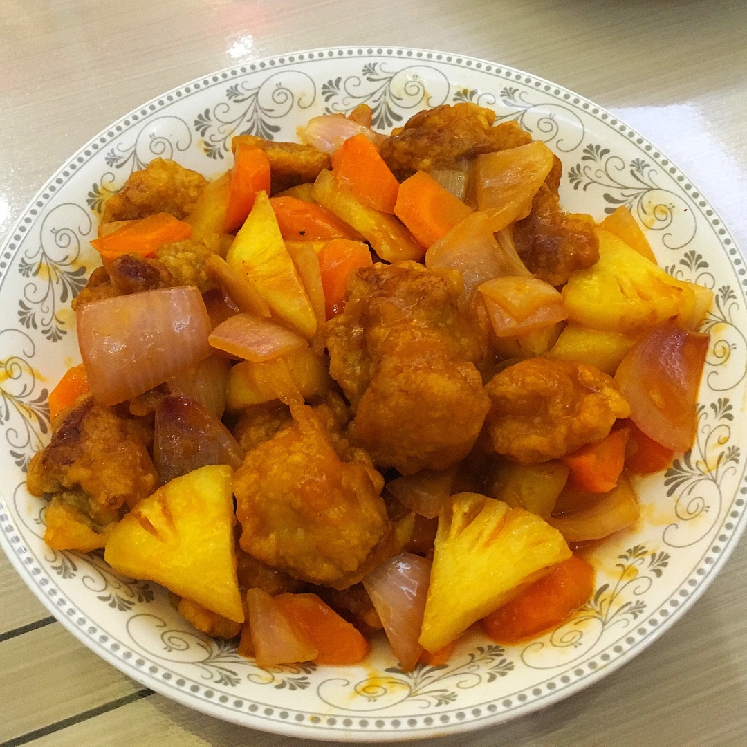 菠萝咕噜肉