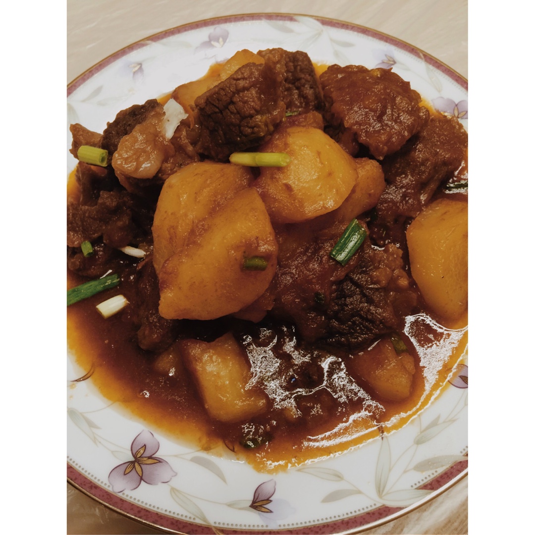 番茄牛腩(这样做牛肉不会老哦）