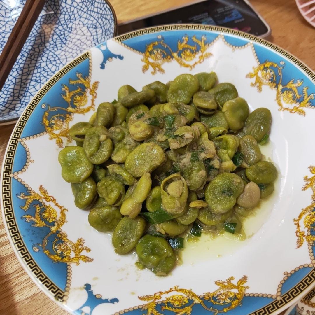 葱炒蚕豆