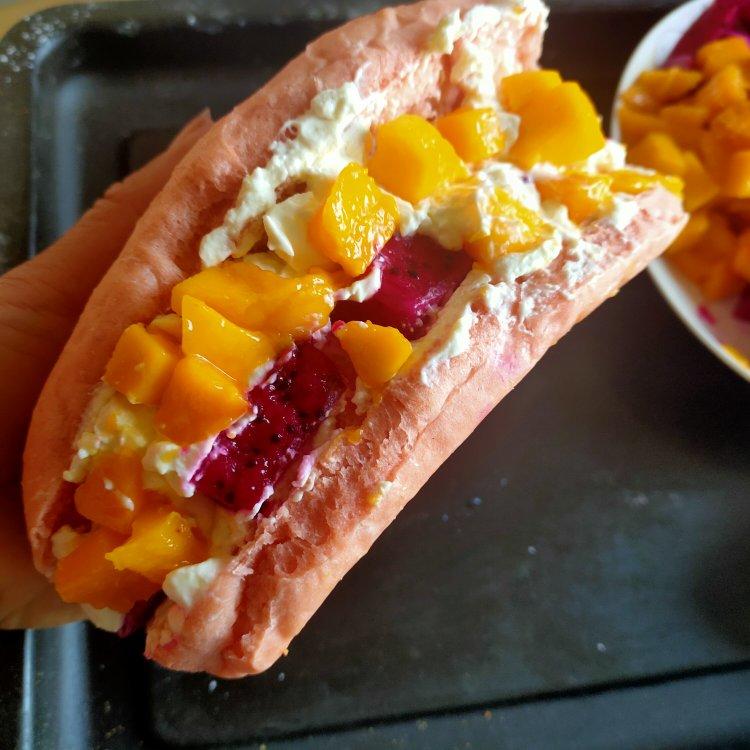 美善品复刻奈雪—草莓魔法棒