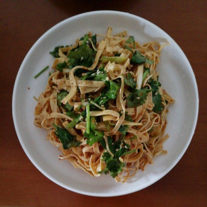 炝拌干豆腐丝