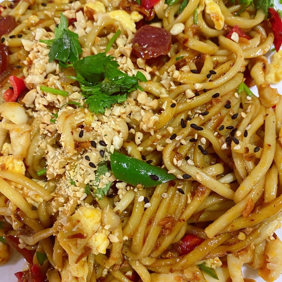 挂面神仙吃法㊙️香到舔盘子的青椒鸡蛋拌面