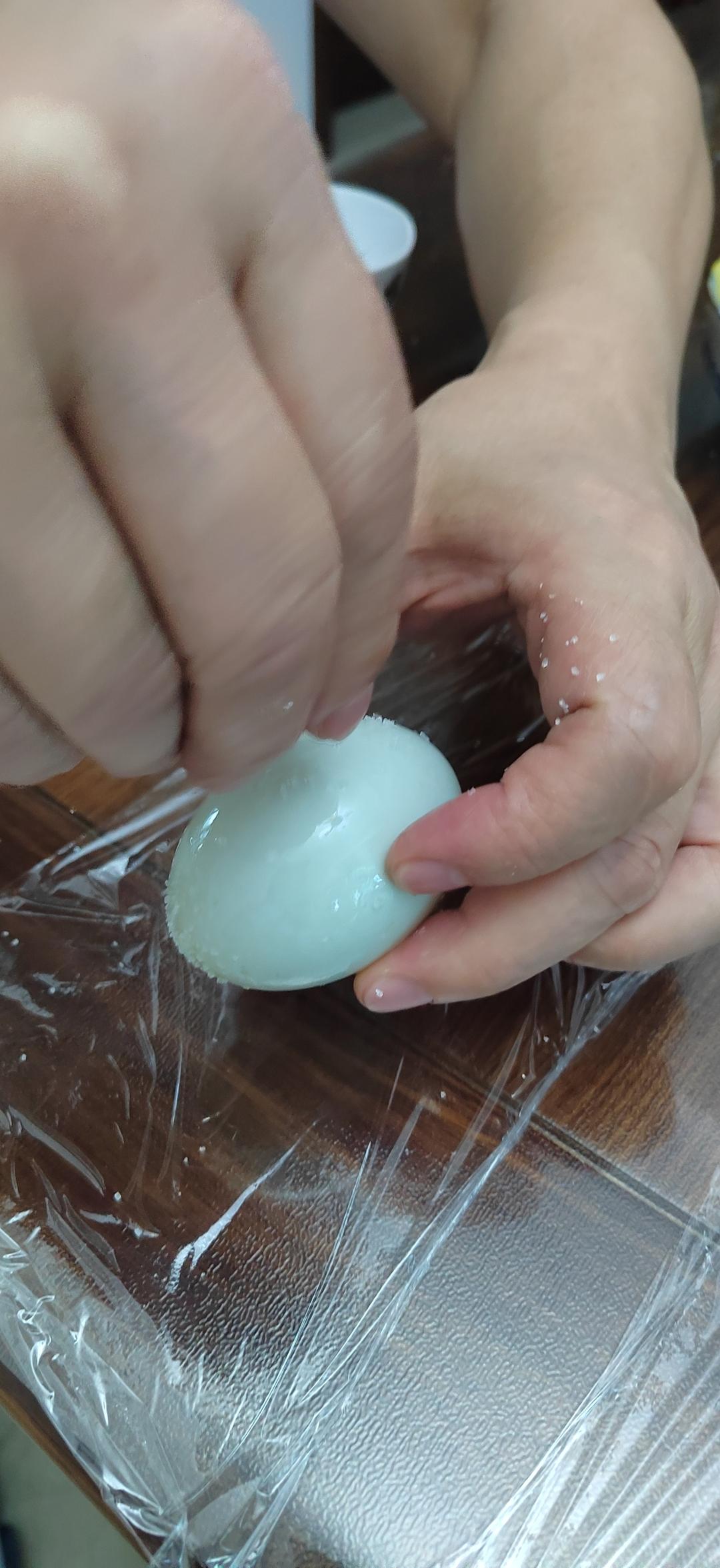 腌制“富到流油”的咸鸭蛋（一年四季都可以自制的方子）