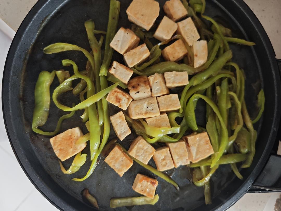 青椒炒豆腐