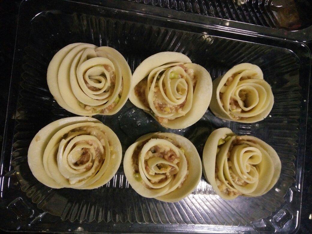玫瑰花抱蛋煎饺