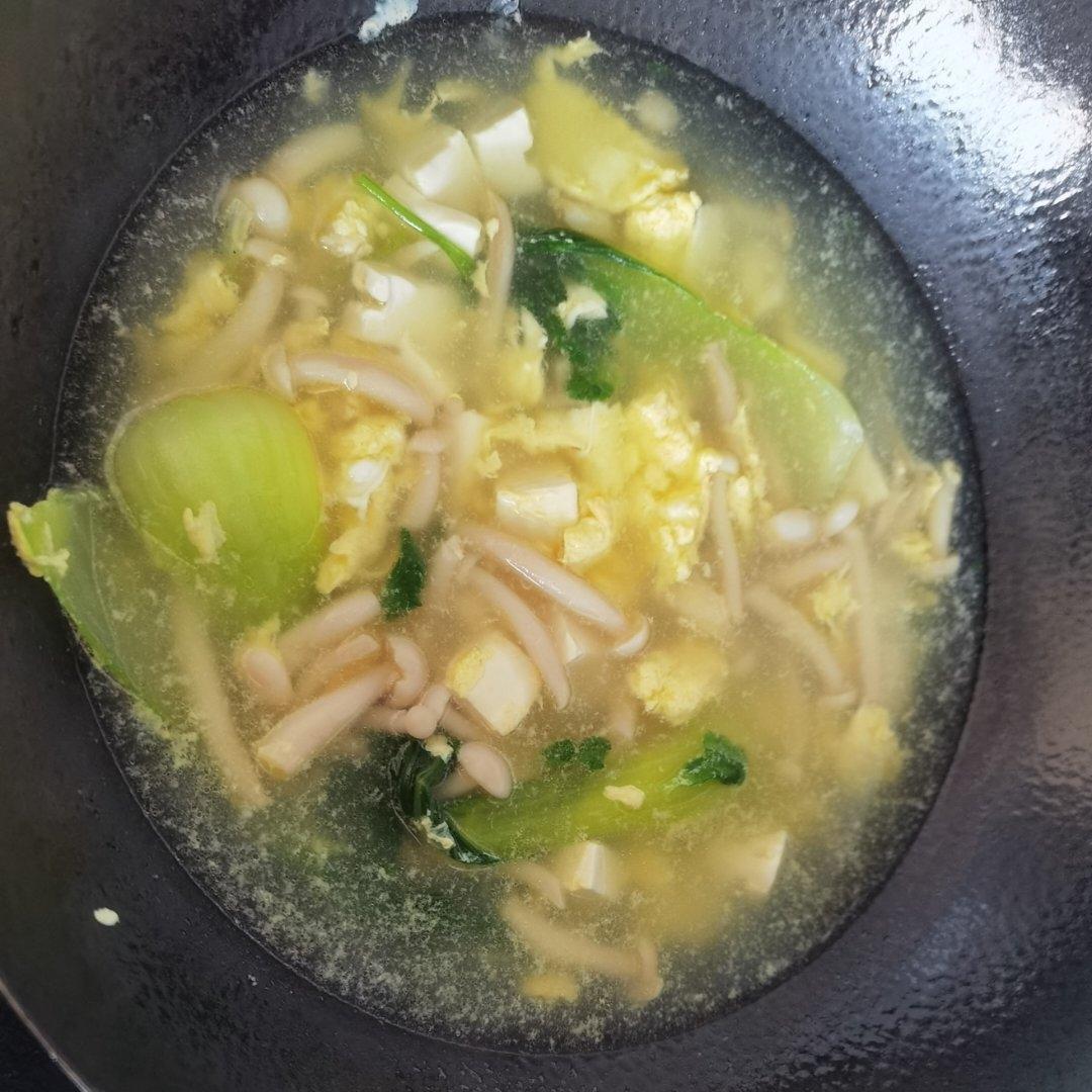 豆腐菌菇汤