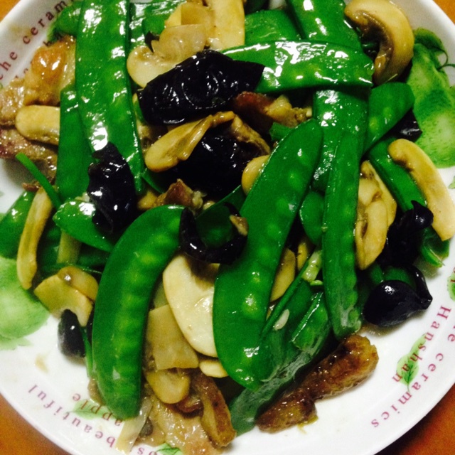 荷兰豆炒蘑菇