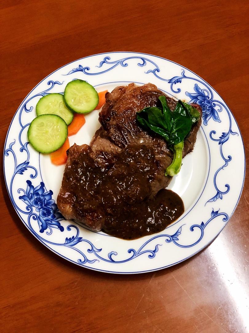 好吃到哭的煎牛排