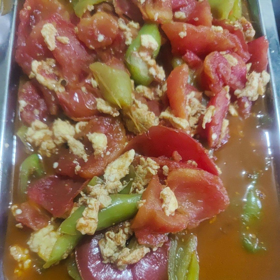 青椒西红柿炒鸡蛋