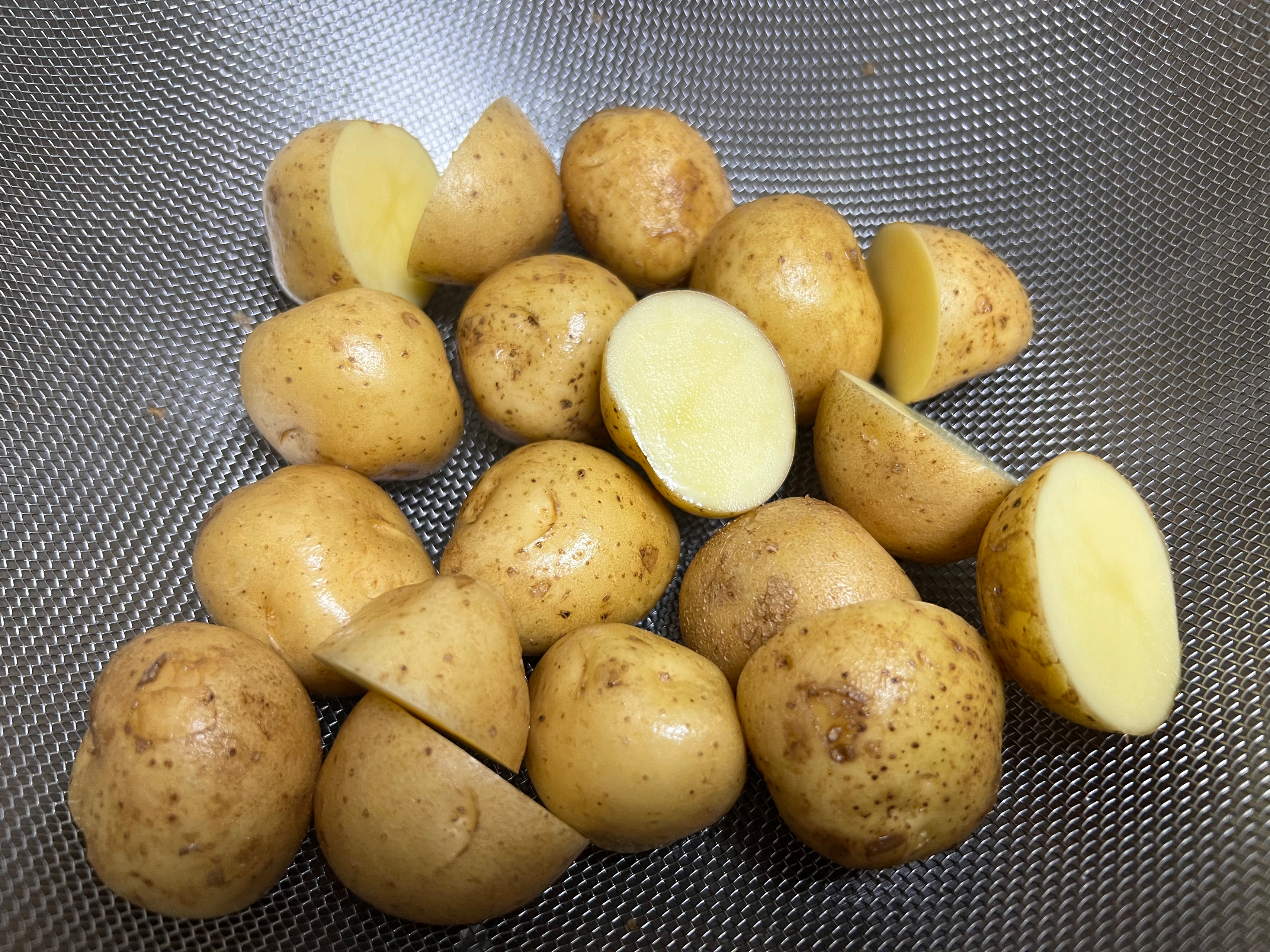 空气炸锅-干煎小土豆的做法 步骤2