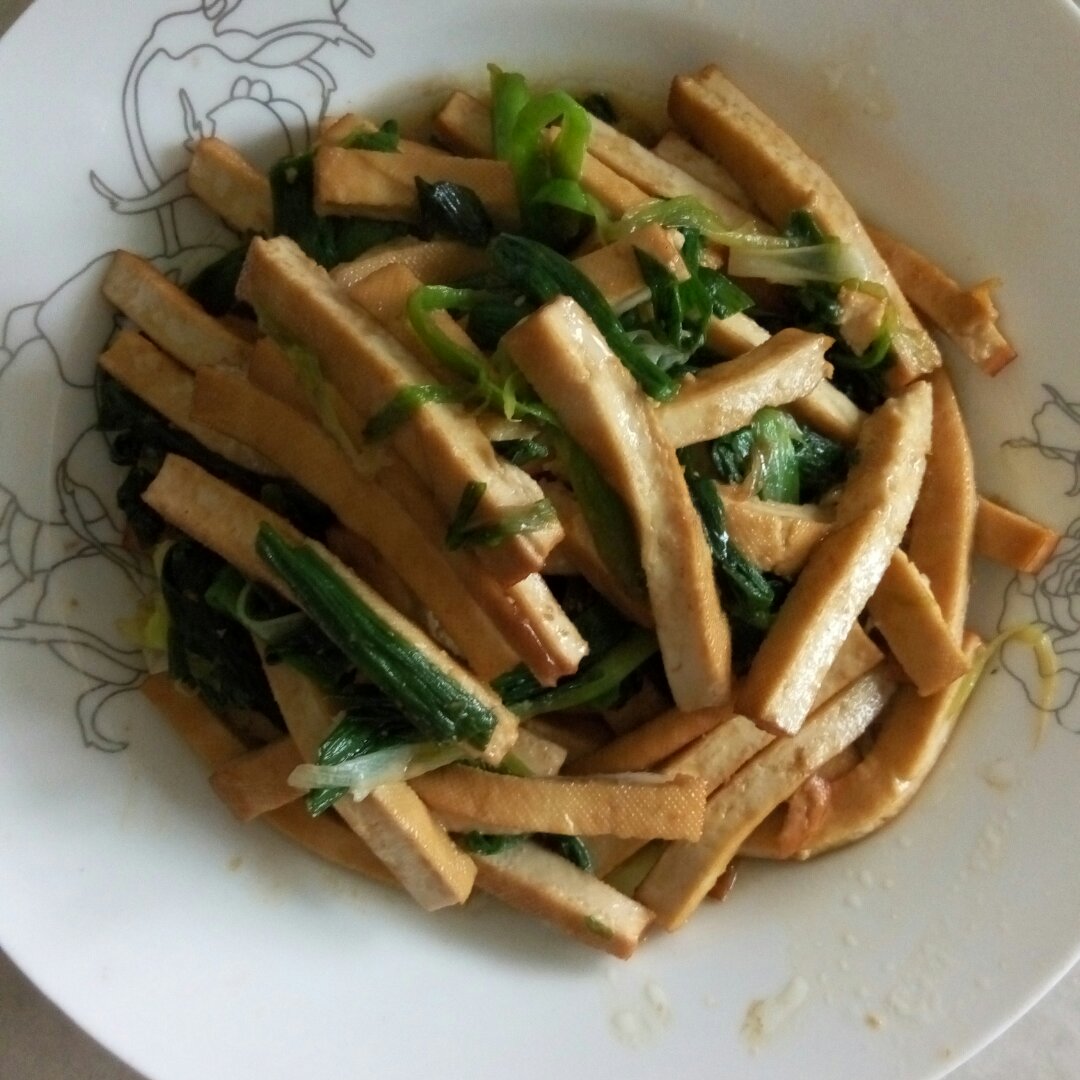芹菜香干炒肉丝