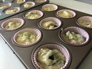 【UKOEO高比克风炉】水果麦芬蛋糕的做法 步骤7