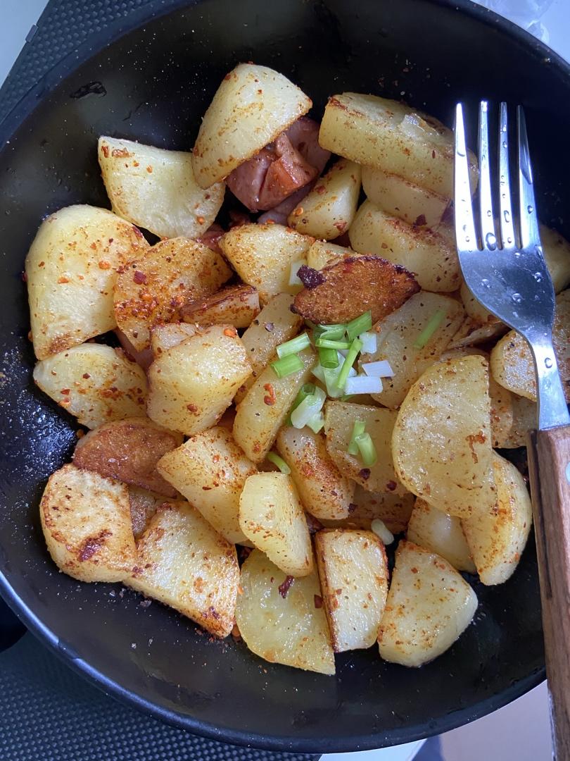 孜然火腿土豆丁