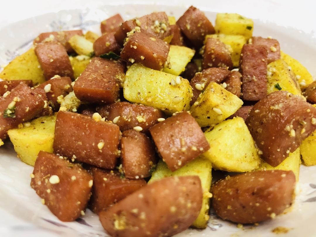 孜然土豆火腿肠 香辣过瘾还便宜！