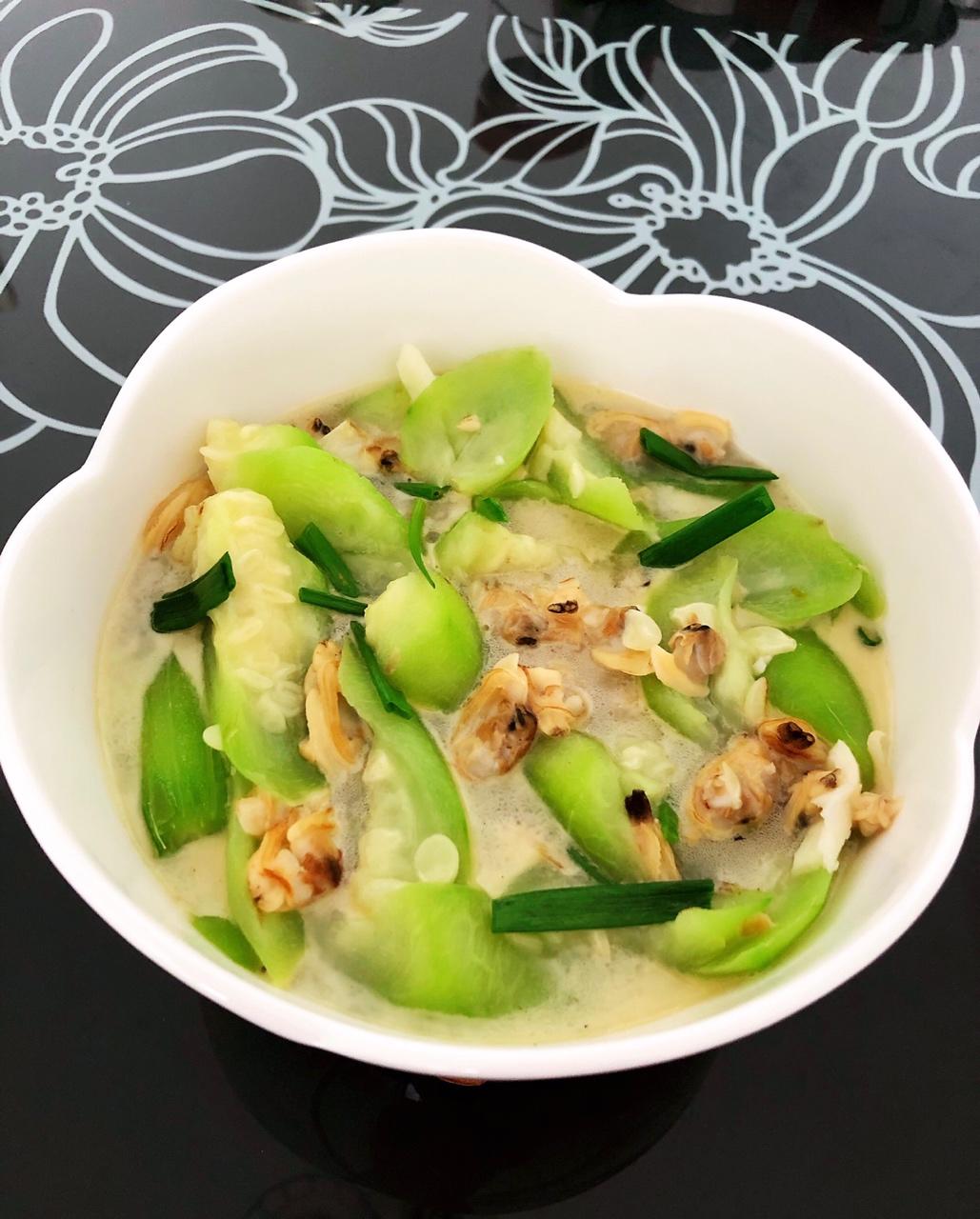 丝瓜花蛤汤