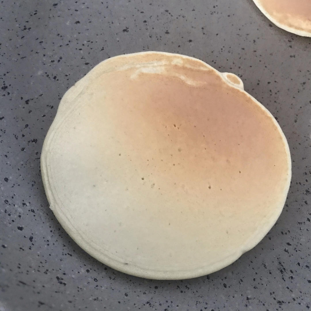 【减脂早餐】无油香蕉松饼（超简单）