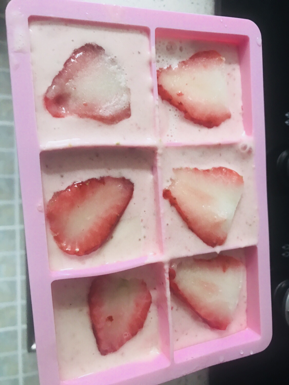 草莓冰淇淋的做法 步骤5