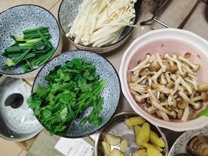 美贝豆腐杂菇汤的做法 步骤2