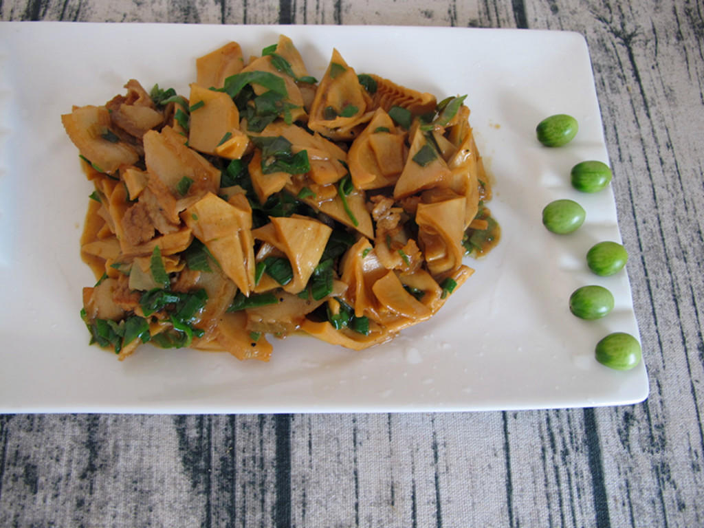 油焖笋干的做法