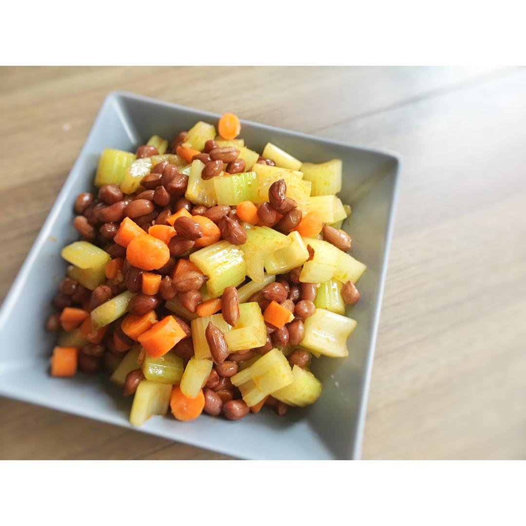 凉拌芹菜花生米胡萝卜