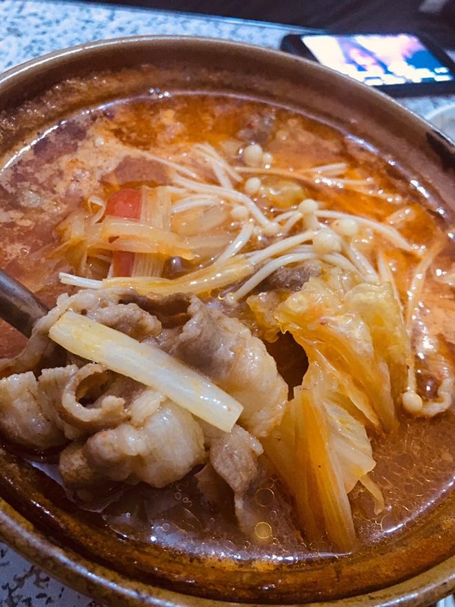 韩式泡菜肥牛汤的做法