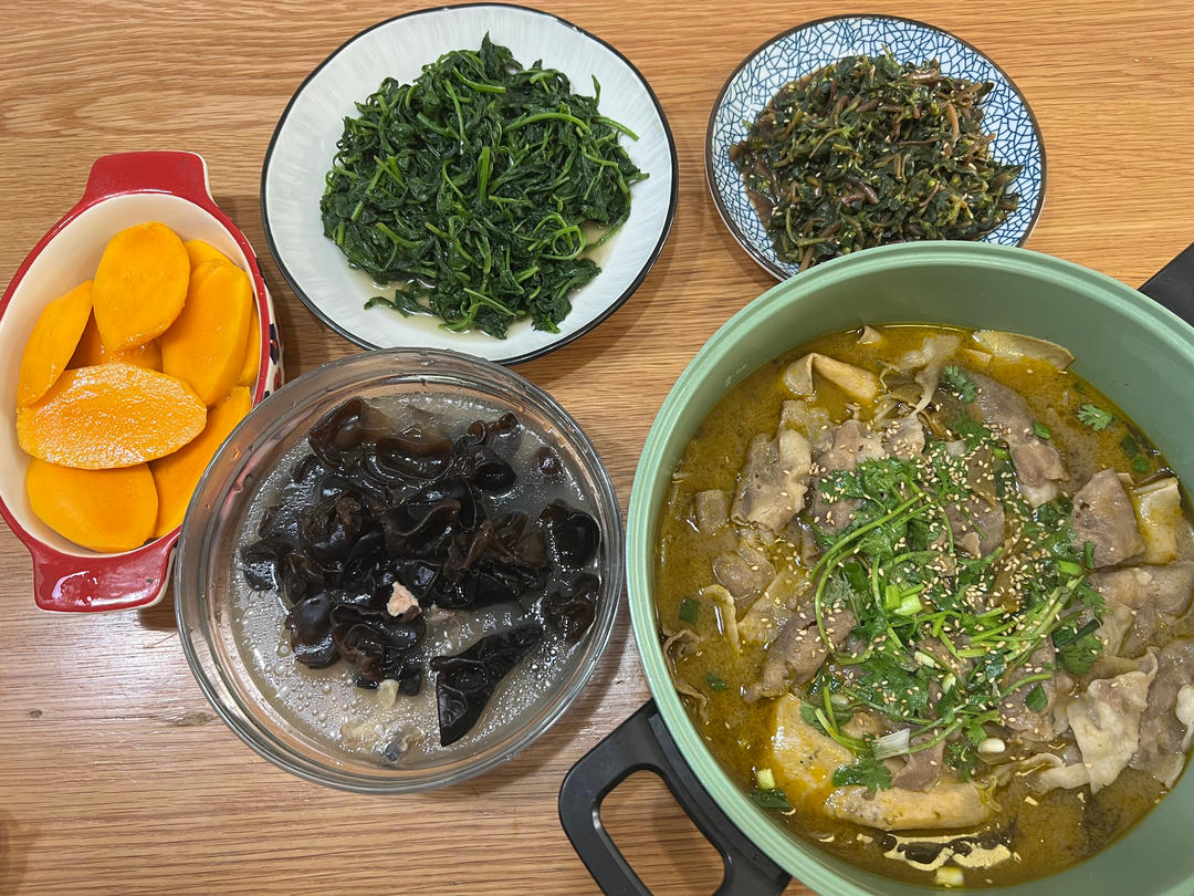 纪录周末餐桌