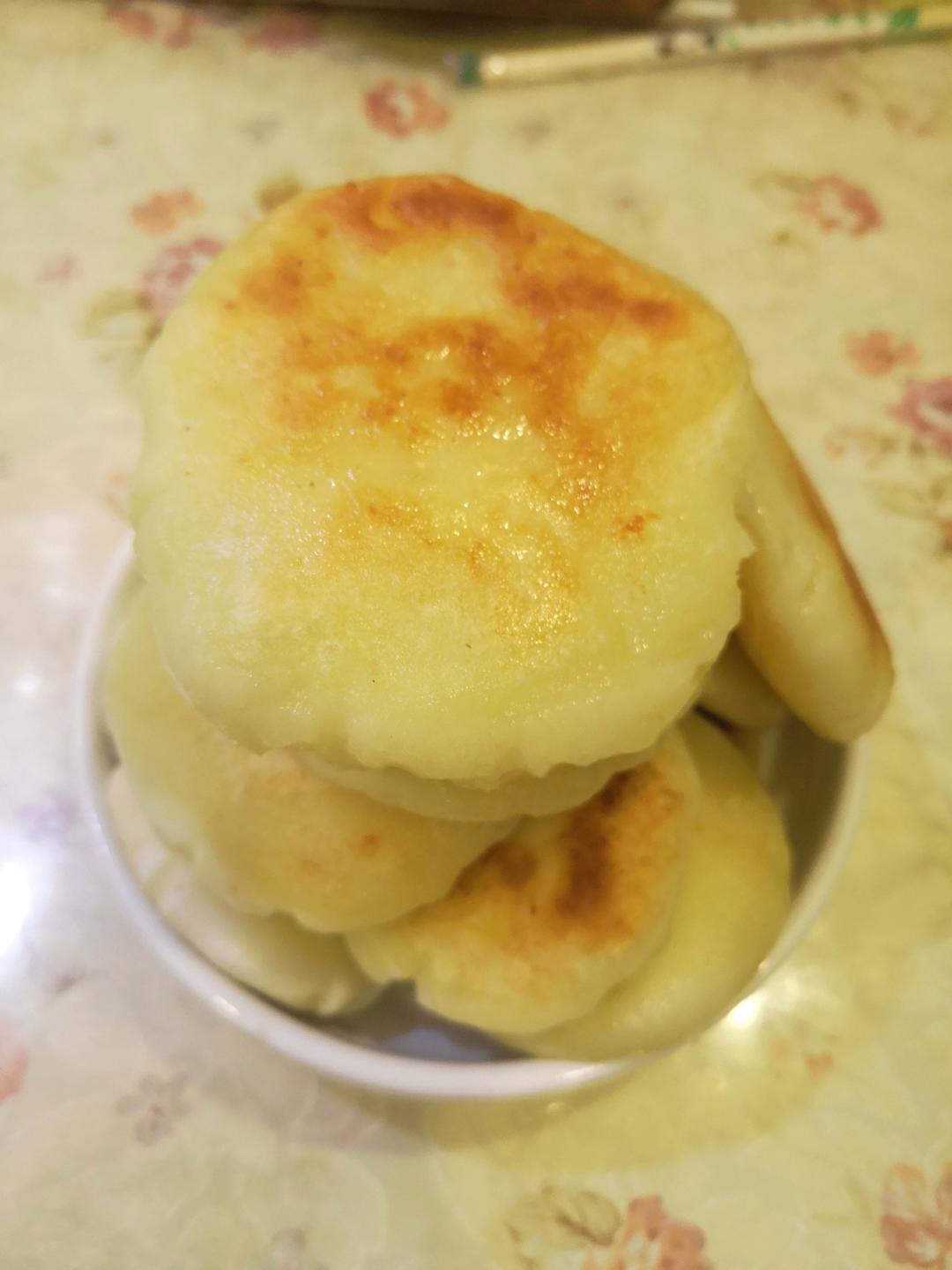 连吃三天吃不腻的芝士土豆饼，还会拉丝哦～
