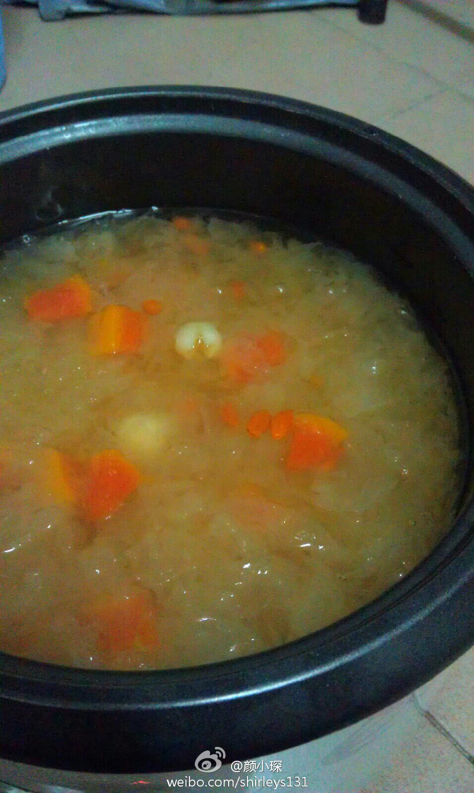 木瓜银耳莲子汤