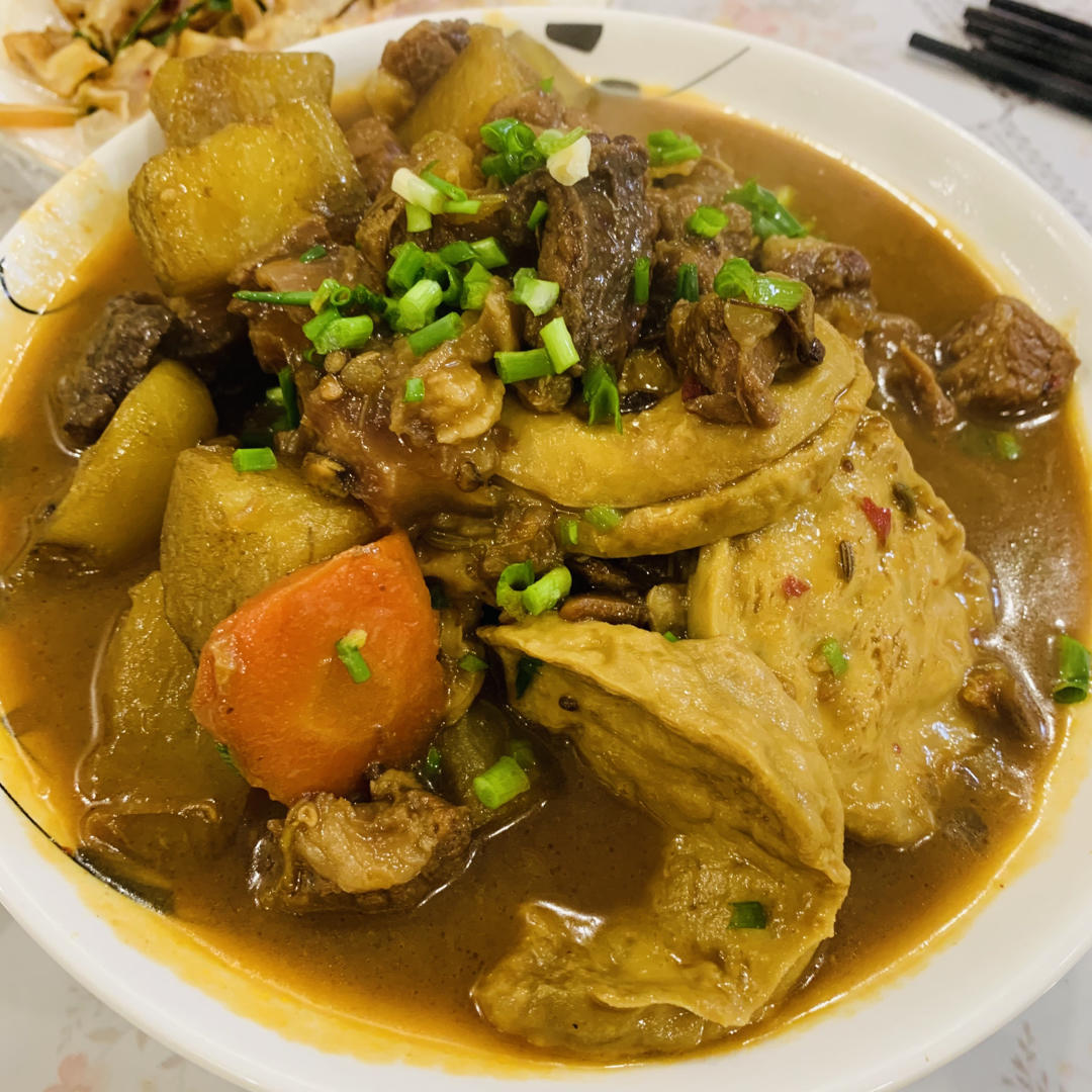 土豆焖牛腩