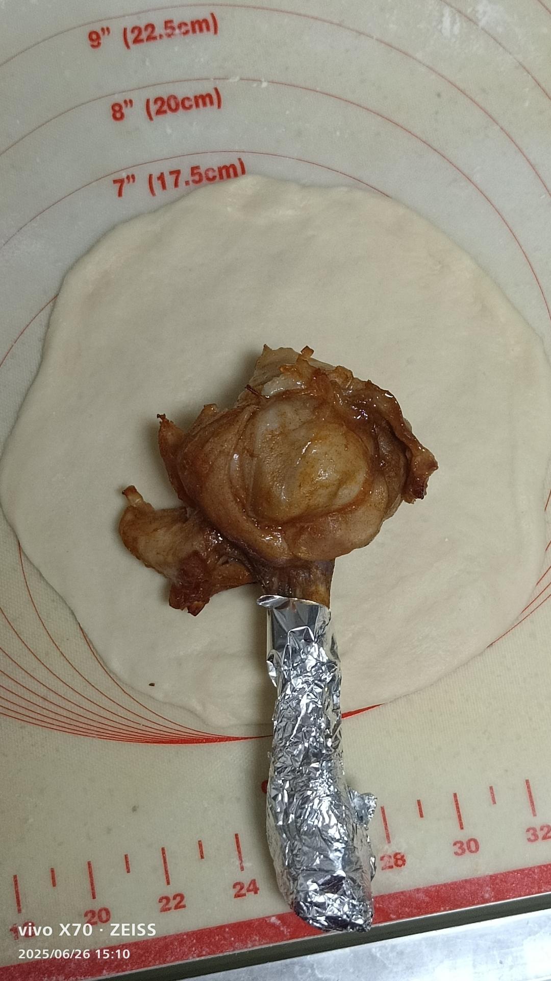 有一整只鸡腿🍗的鸡腿包