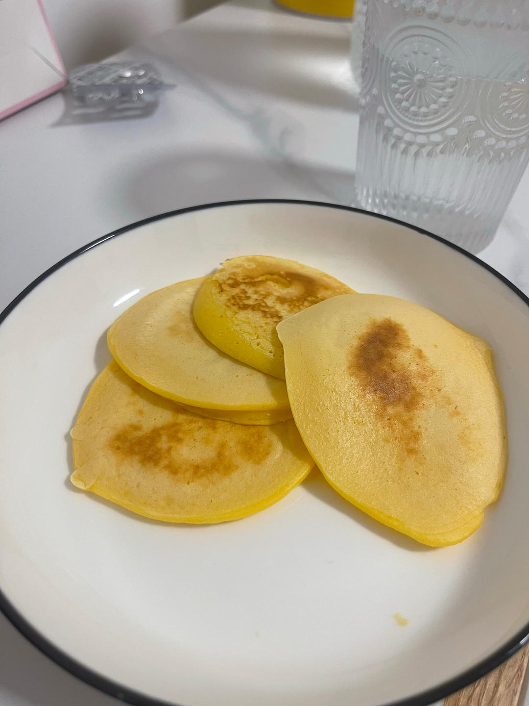 1盒酸奶2个鸡蛋，上锅一烙，真香！孩子一次吃5个！