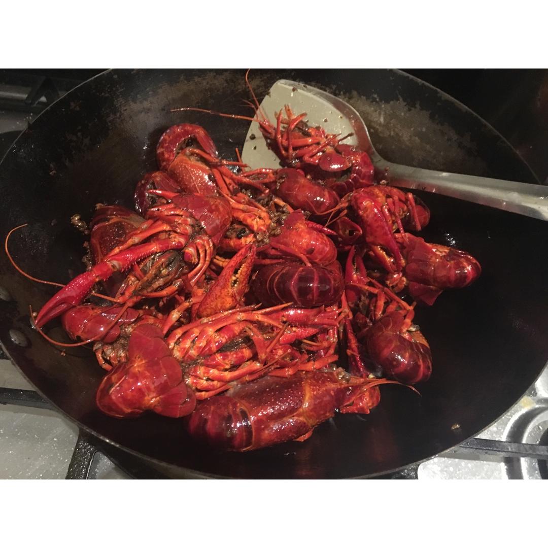 香辣小龙虾-超详细处理干净步骤！